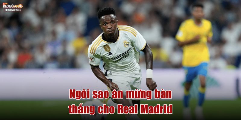 Ngôi sao ăn mừng bàn thắng cho Real Madrid